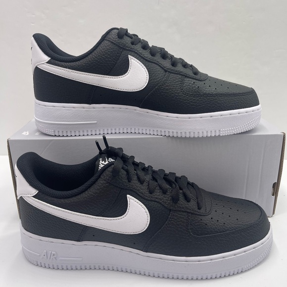 Nike Men’s AIR FORCE 1'07
BLACK/WHITE
NOIR/BLANC CT2302 002 Platform Sneakers - Picture 10 of 16